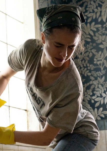 Margaret Qualley photo