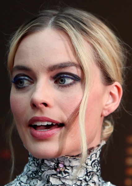 Margot Robbie photo