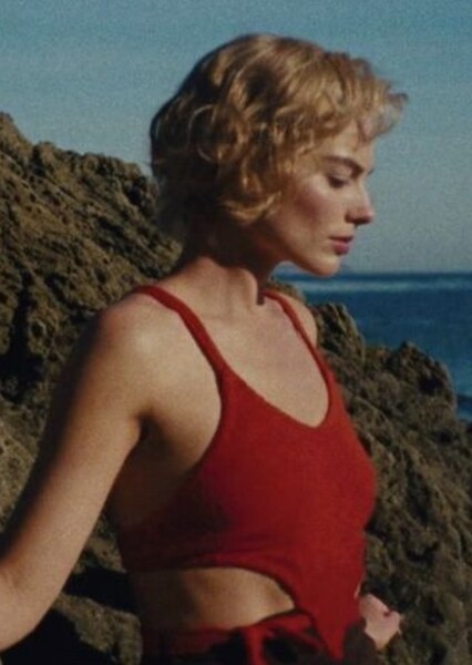 Margot Robbie photo