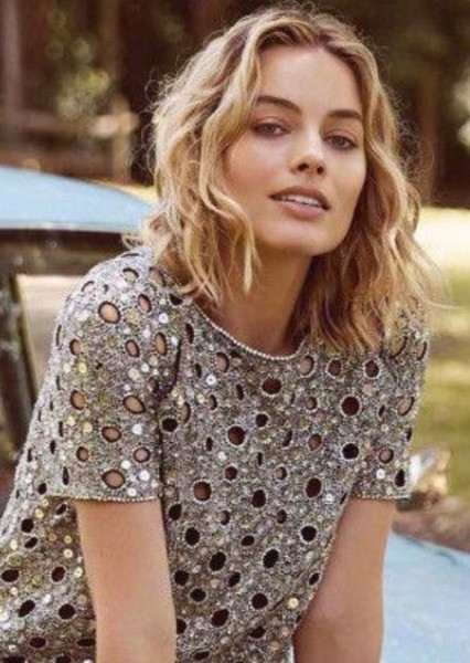 Margot Robbie photo