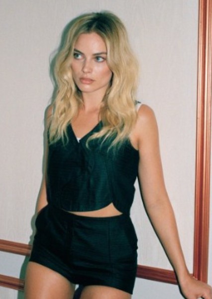 Margot Robbie photo