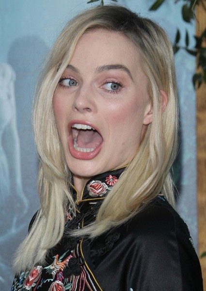 Margot Robbie photo