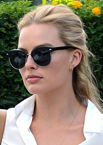Margot Robbie photo