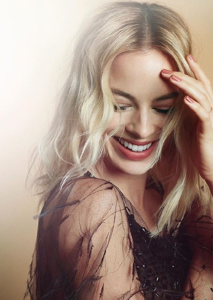 Margot Robbie photo