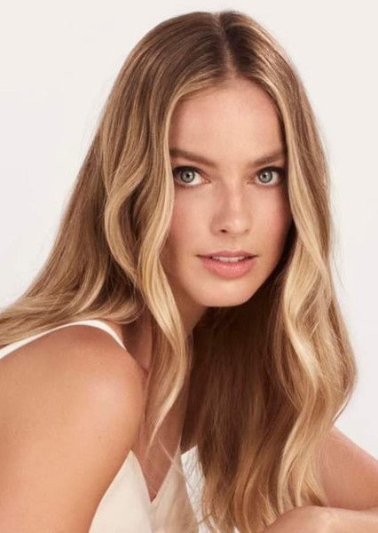 Margot Robbie photo