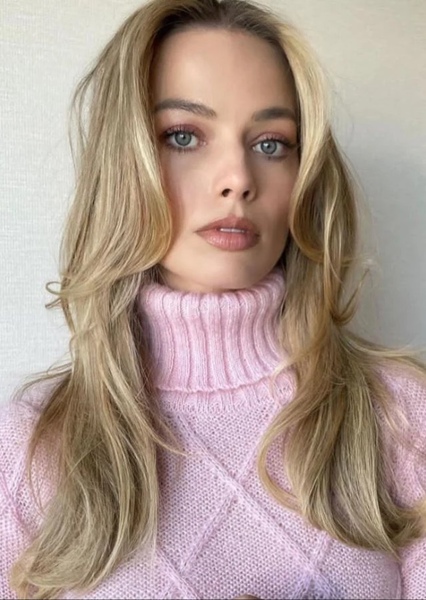 Margot Robbie photo