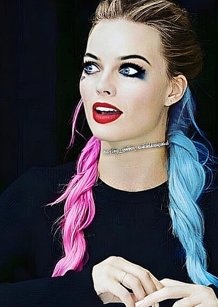 Margot Robbie photo