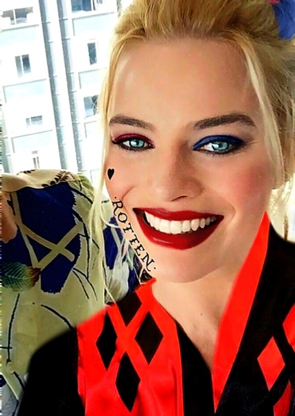 Margot Robbie photo