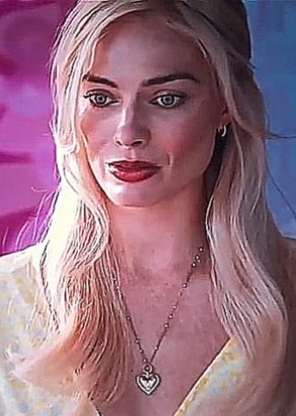 Margot Robbie photo
