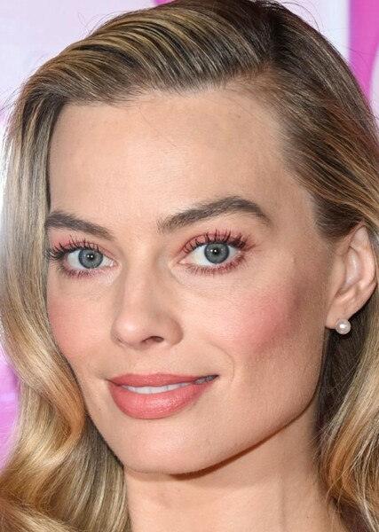 Margot Robbie photo