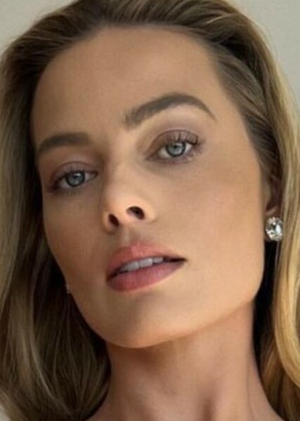 Margot Robbie photo