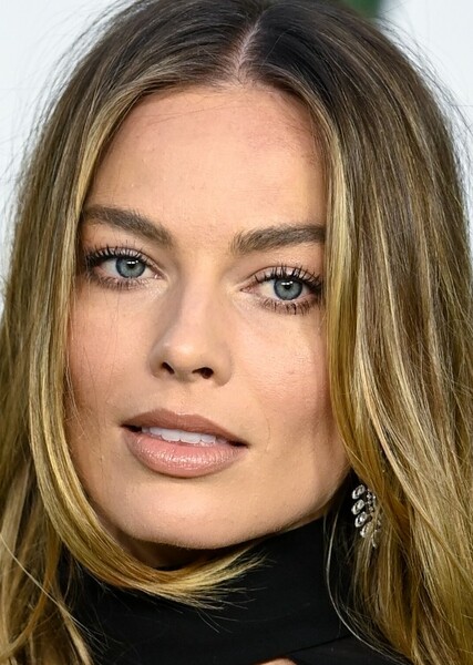 Margot Robbie photo