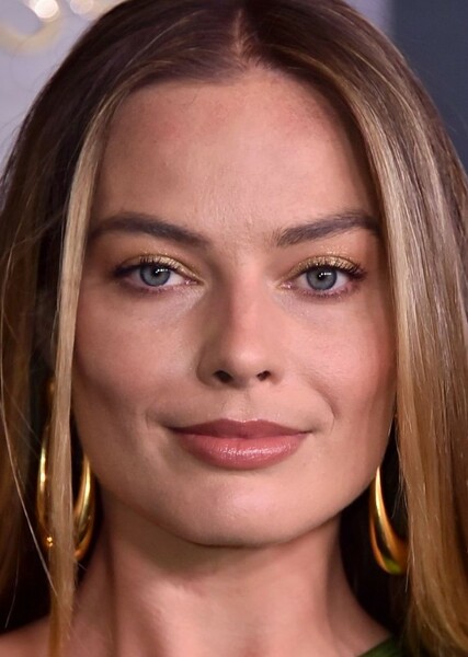 Margot Robbie photo