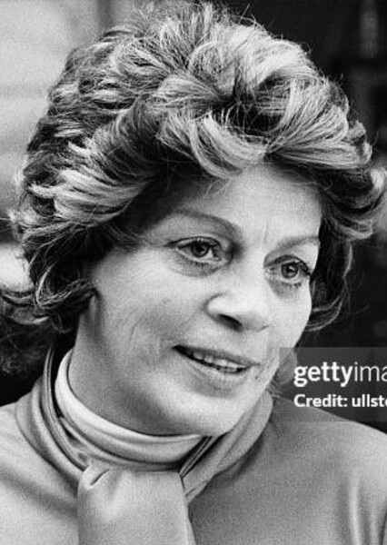 Margot Trooger photo