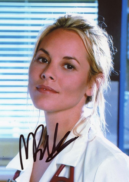 Maria Bello photo