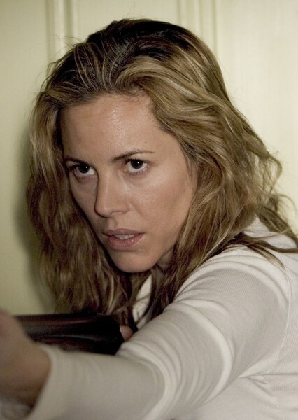 Maria Bello photo