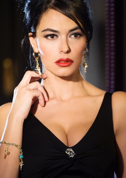 Maria Grazia Cucinotta photo