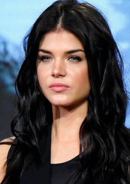 Marie Avgeropoulos photo