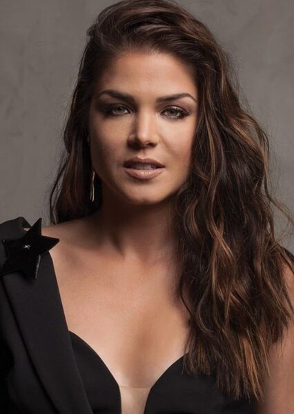 Marie Avgeropoulos photo