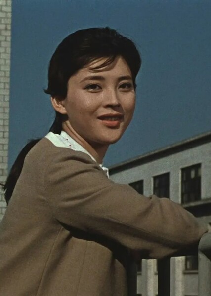 Mariko Okada photo