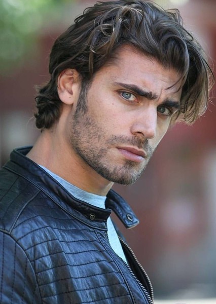 Mario Ermito photo