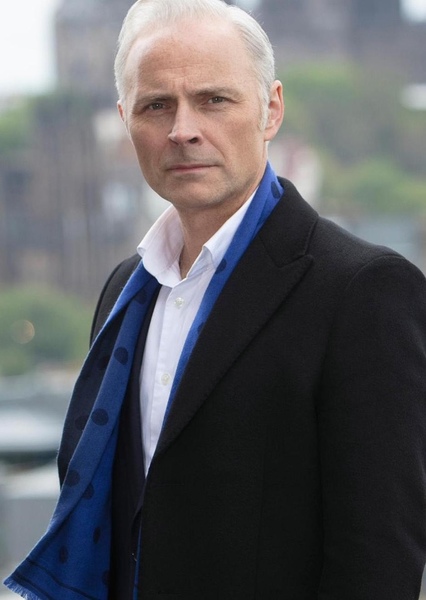 Mark Bonnar photo