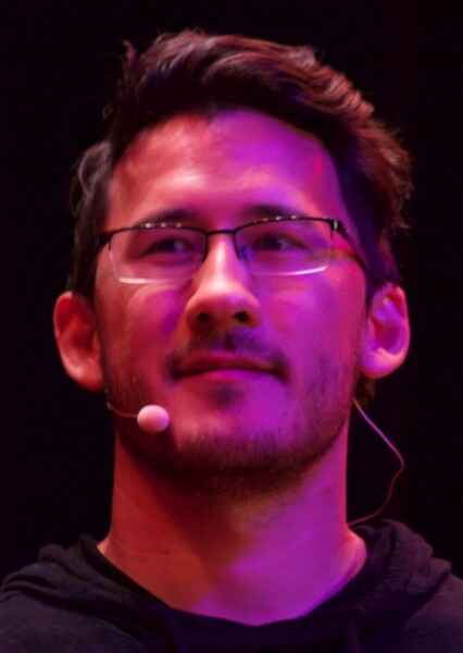 Mark Fischbach photo