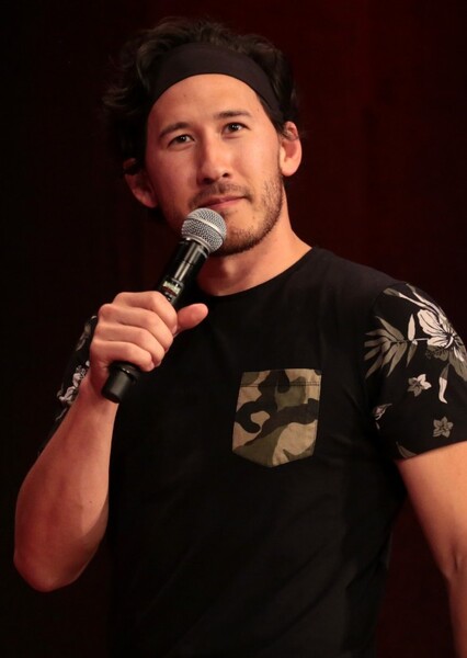 Mark Fischbach photo