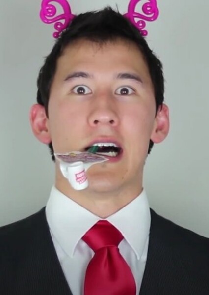 Mark Fischbach photo