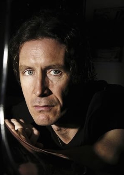 Mark McGann photo
