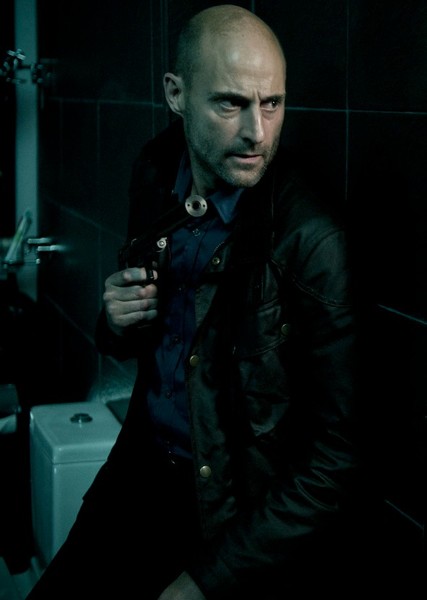 Mark Strong photo