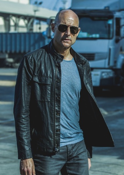Mark Strong photo
