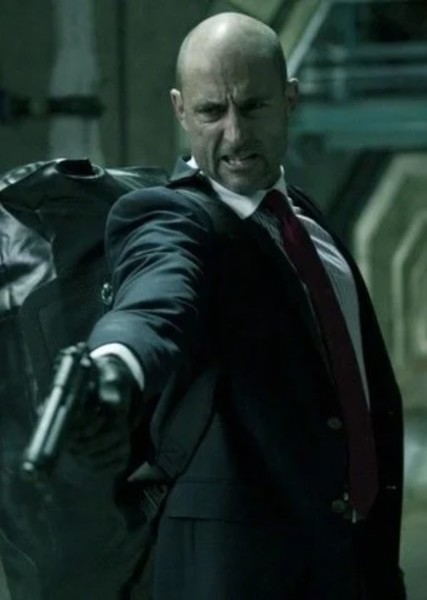 Mark Strong photo