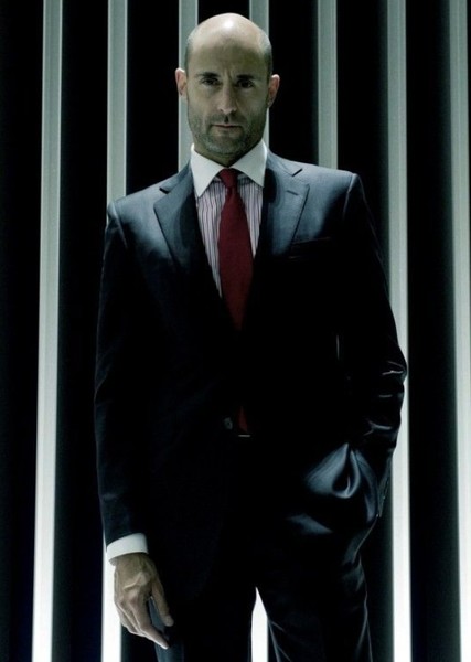 Mark Strong photo