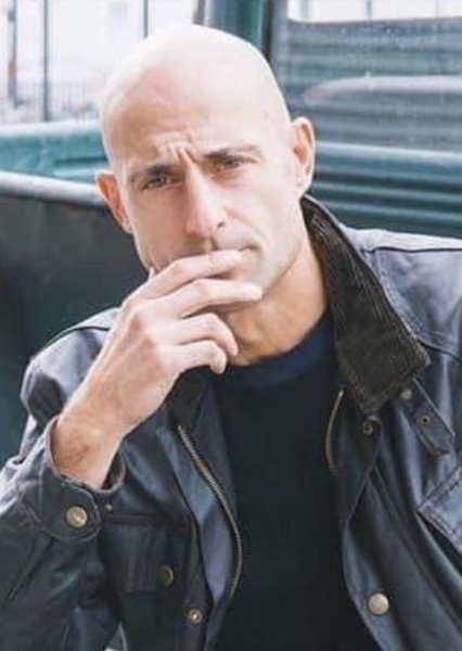 Mark Strong photo