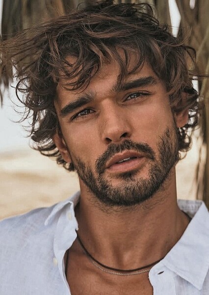 Marlon Teixeira photo
