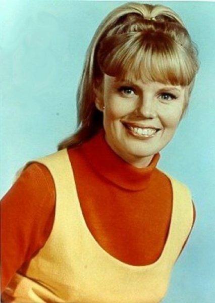 Marta Kristen photo