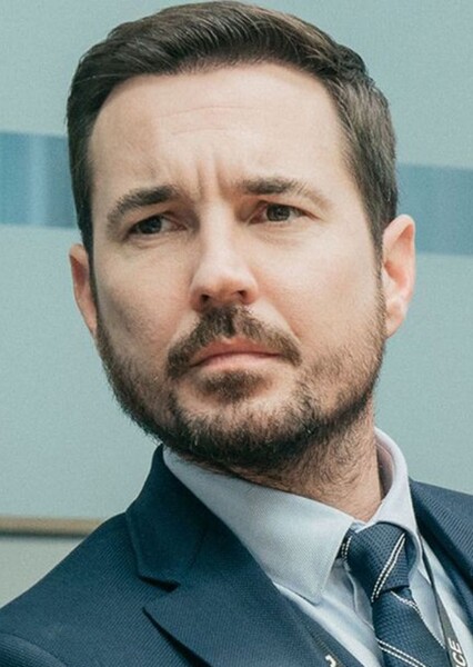 Martin Compston photo