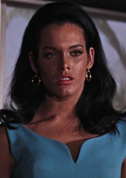 Martine Beswick