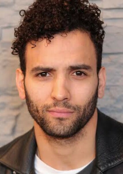 Marwan Kenzari photo