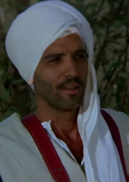 Marwan Kenzari photo