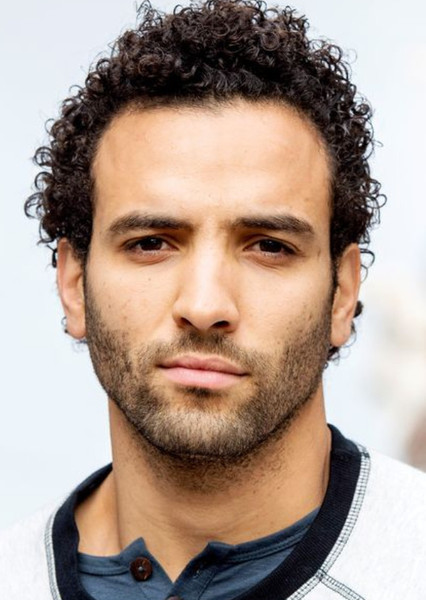 Marwan Kenzari photo