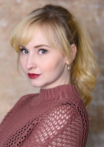 Mary Kate Wiles photo