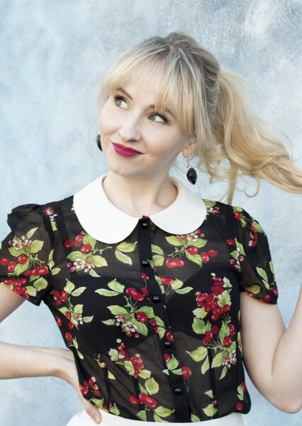 Mary Kate Wiles photo