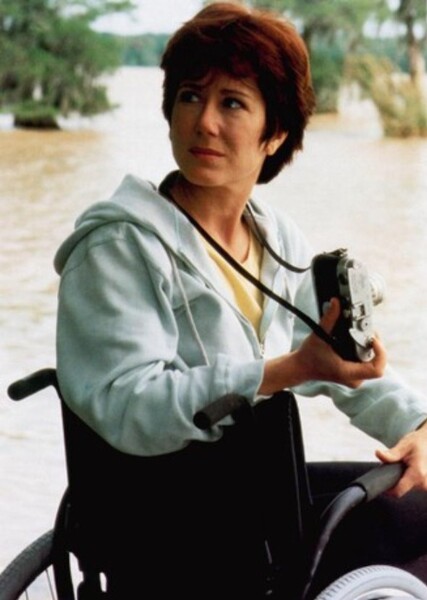 Mary McDonnell photo