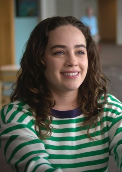 Mary Mouser photo