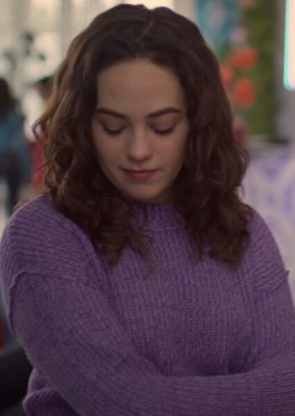 Mary Mouser photo