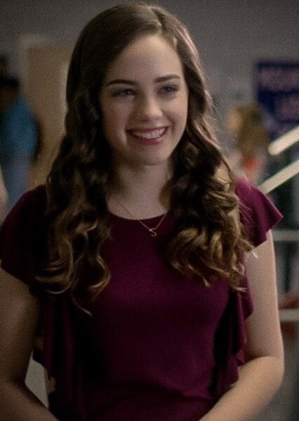 Mary Mouser photo