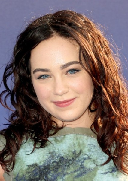 Mary Mouser photo