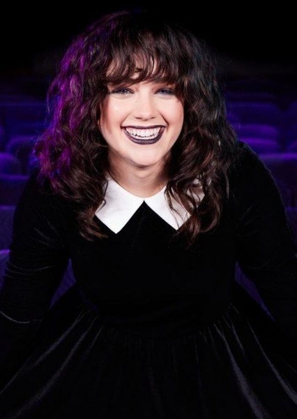 Mary Mouser photo